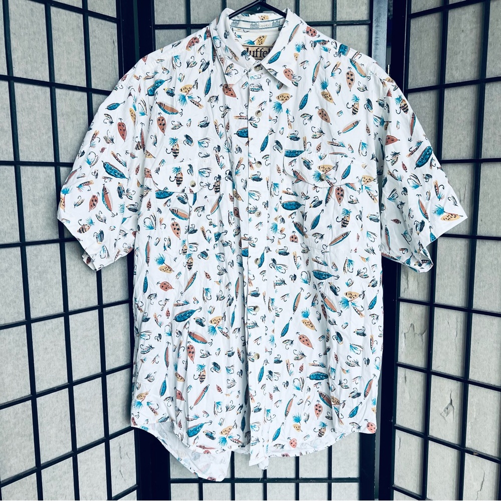 Duffel fishing print button down shirt sz M